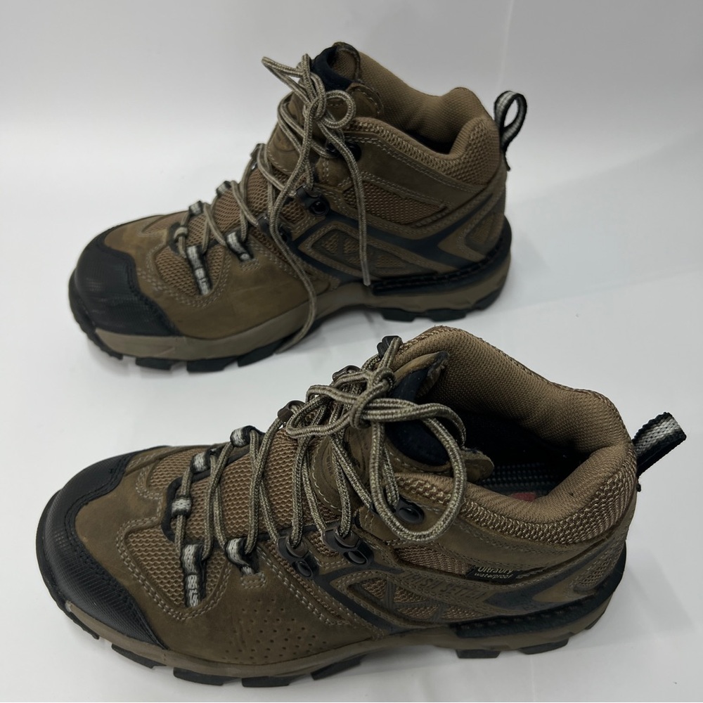 IRISH SETTER Women’s Size 7 Brown Waterproof Breathable Work Boot